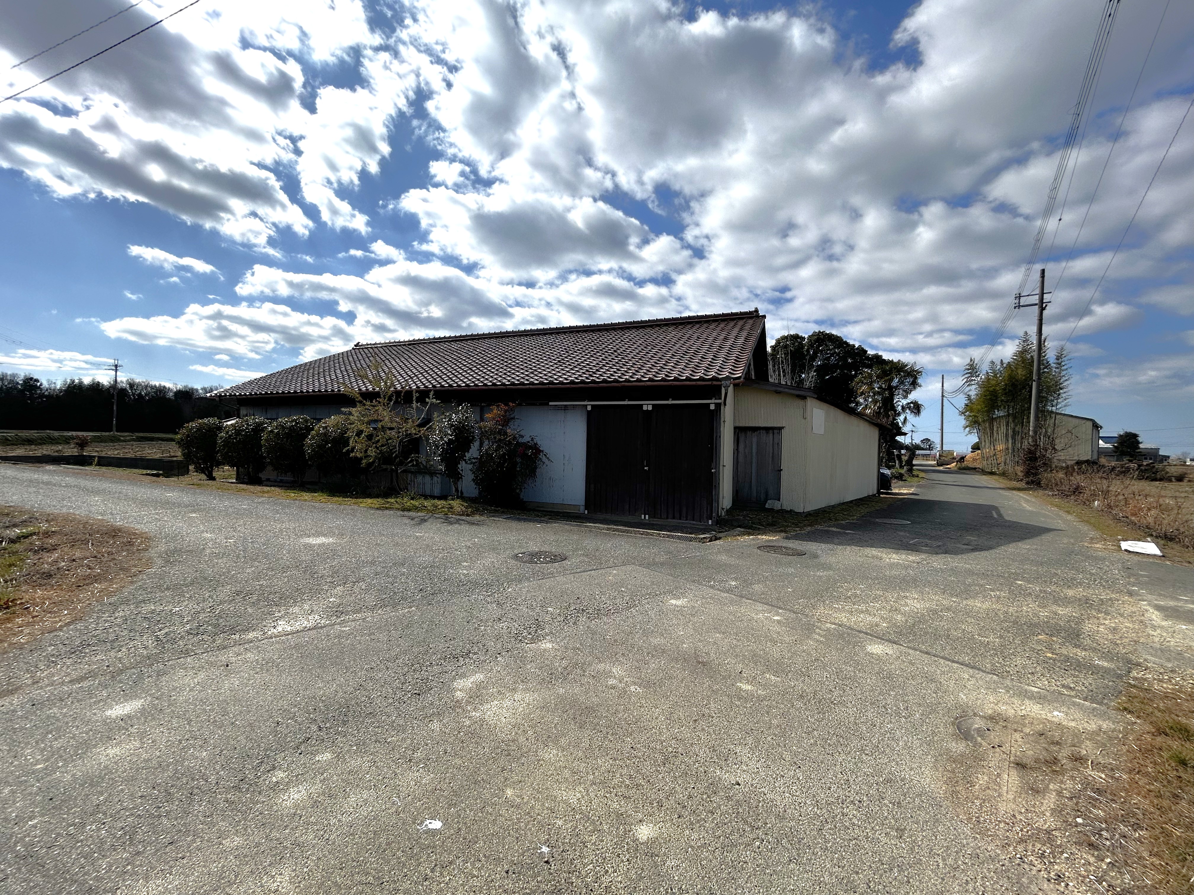 神出町宝勢の建物と接道